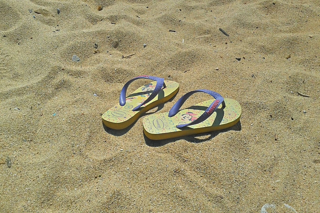 Are Thongs Really Bad For Kids' Feet?