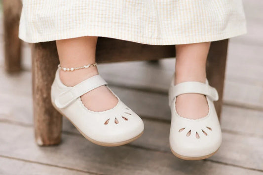 Signs Your Kid’s Shoes Are Too Small And What It’s Doing to Their Feet